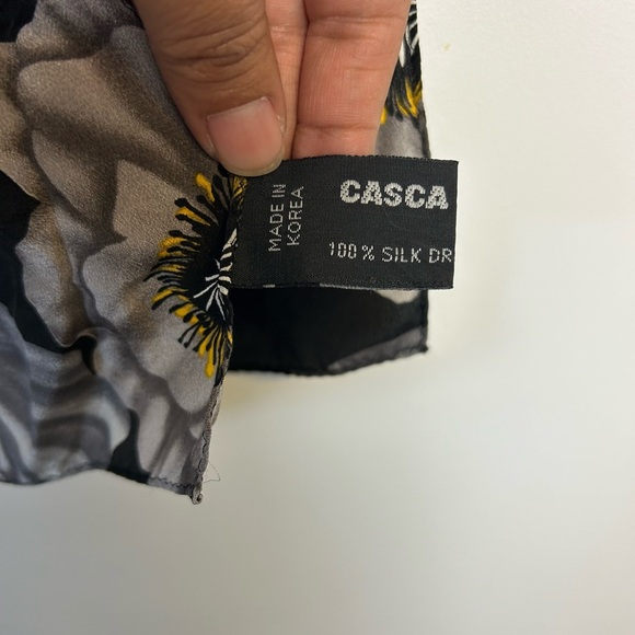 VTG y2K Bundle 3 Ann Taylor Cascarfs Laura Ashley Scarf shawl 100% Silk Floral - Picture 13 of 16